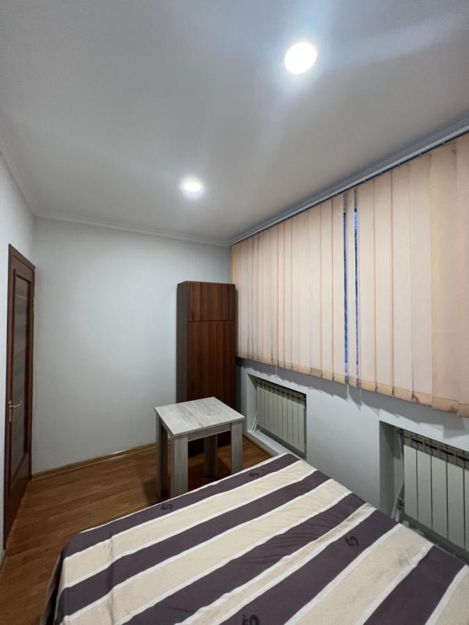 N1 Guest Hause Hotel Jereván Kültér fotó