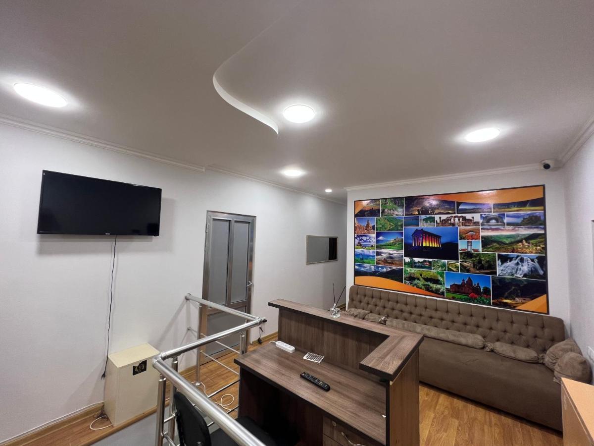 N1 Guest Hause Hotel Jereván Kültér fotó